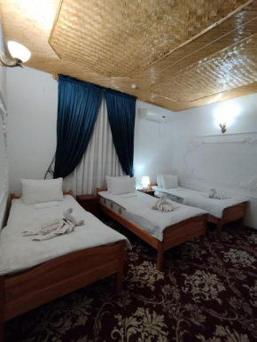 Parvina Boutigue